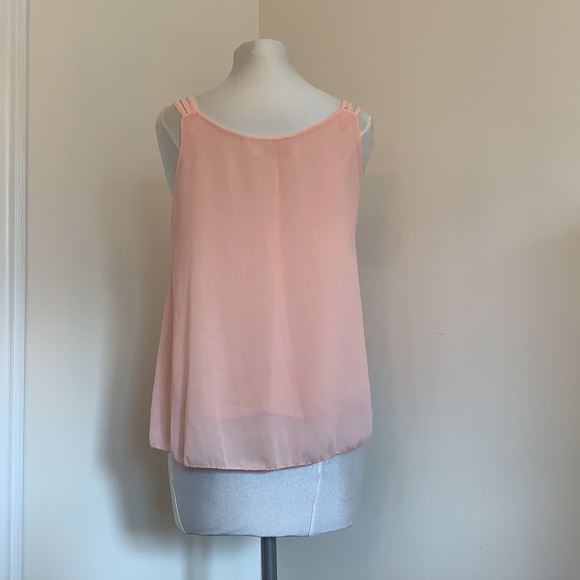 Pink top size small - Picture 3 of 3